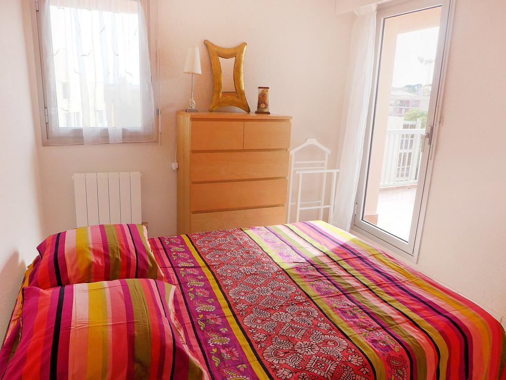 Apartment Sainte Maxime Les Plages-1 By Interhome Room photo