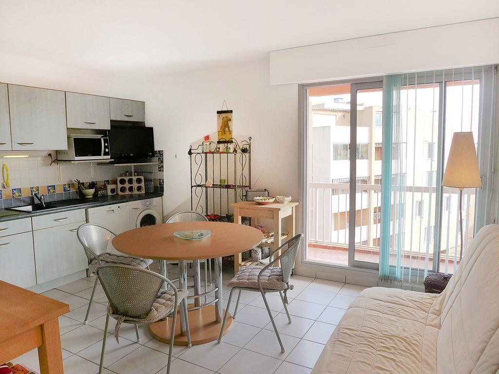 Apartment Sainte Maxime Les Plages-1 By Interhome Room photo